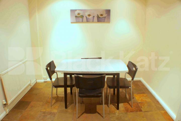 			LET, 3 Bedroom, 1 bath, 1 reception House			 Delverton Road, Kennington